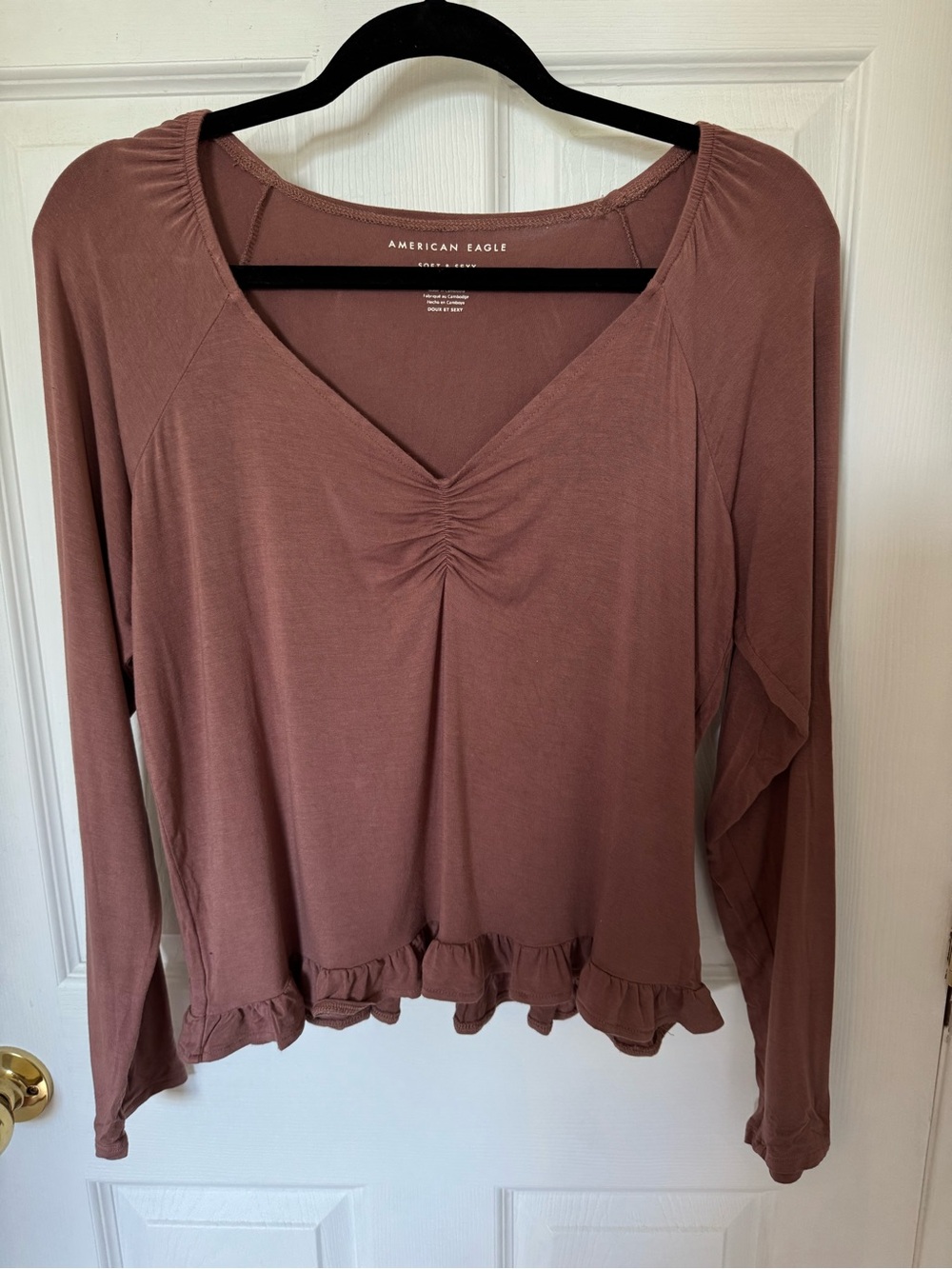Size XL, American Eagle Outfitters Mauve Long Sleeve Ruffle Hem Top